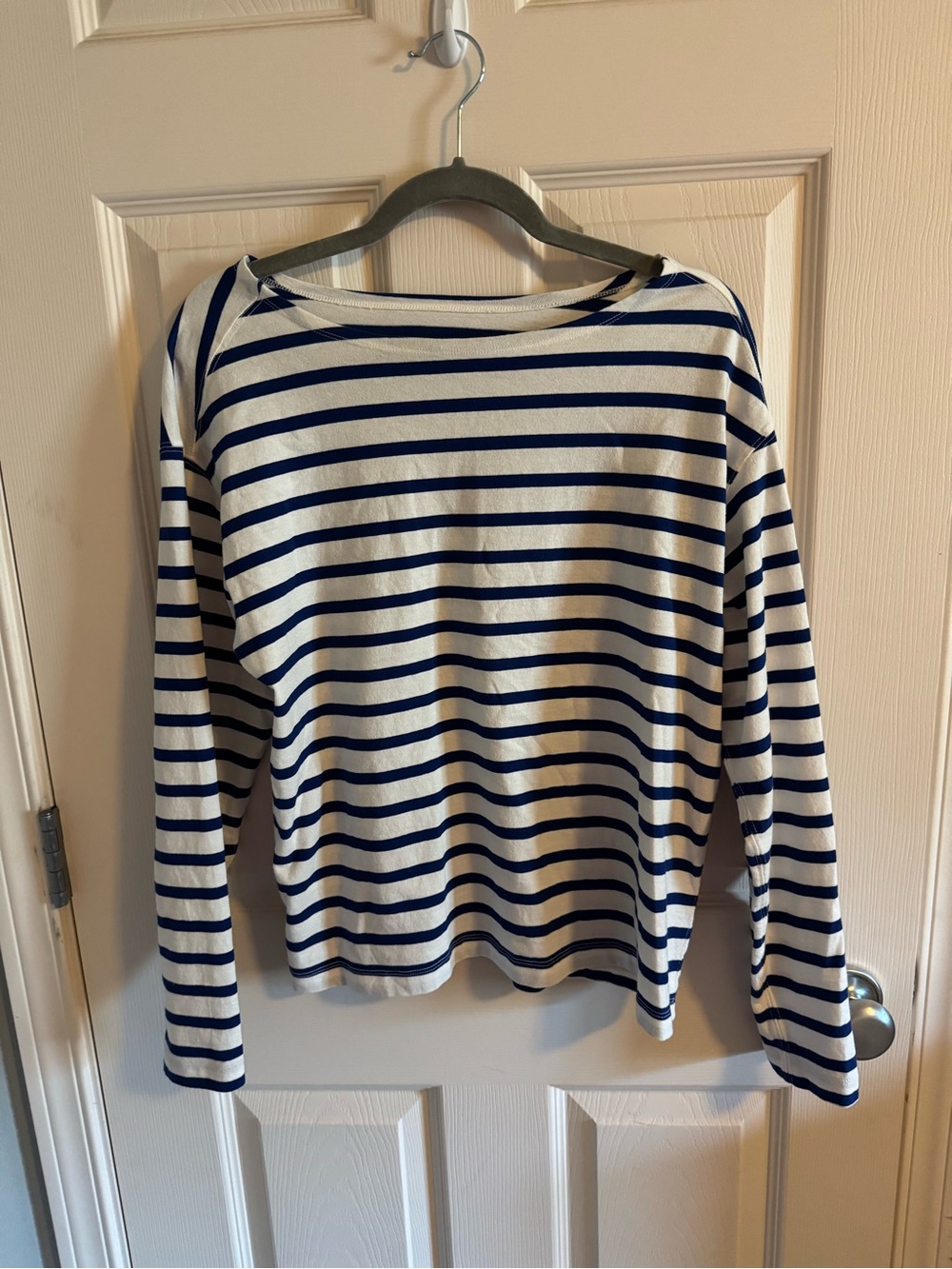Everlane Striped Long Sleeve Tee in White and Navy